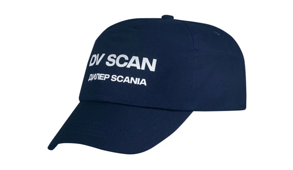 Корпоративные сувениры на заказ, синяя бейсболка с логотипом DV SCAN дилер Scania